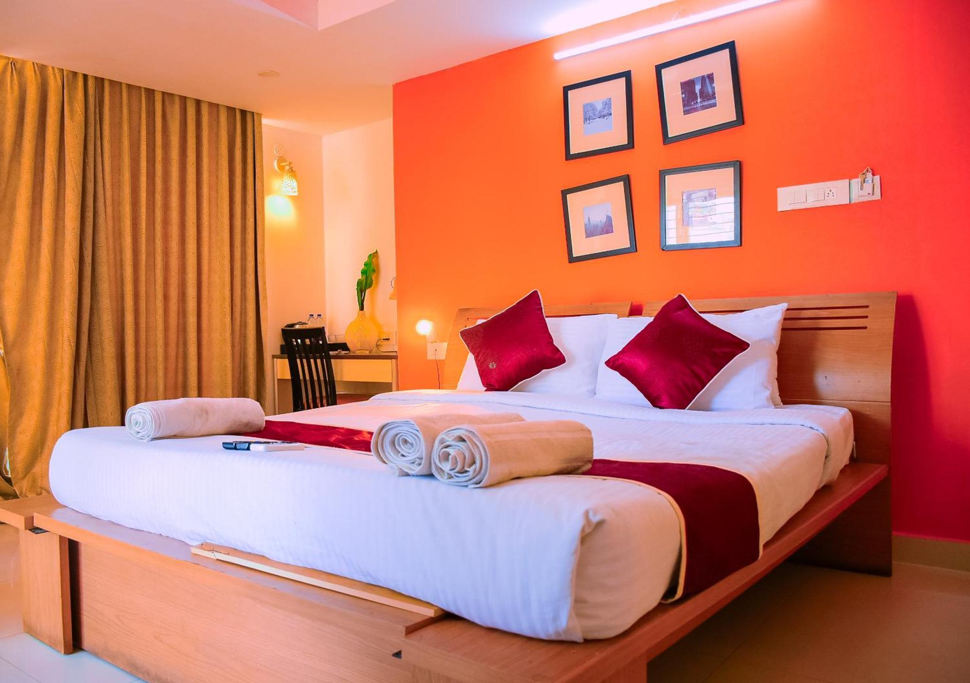 Naksha Tree Hotels- Ramapuram Chennai Extérieur photo
