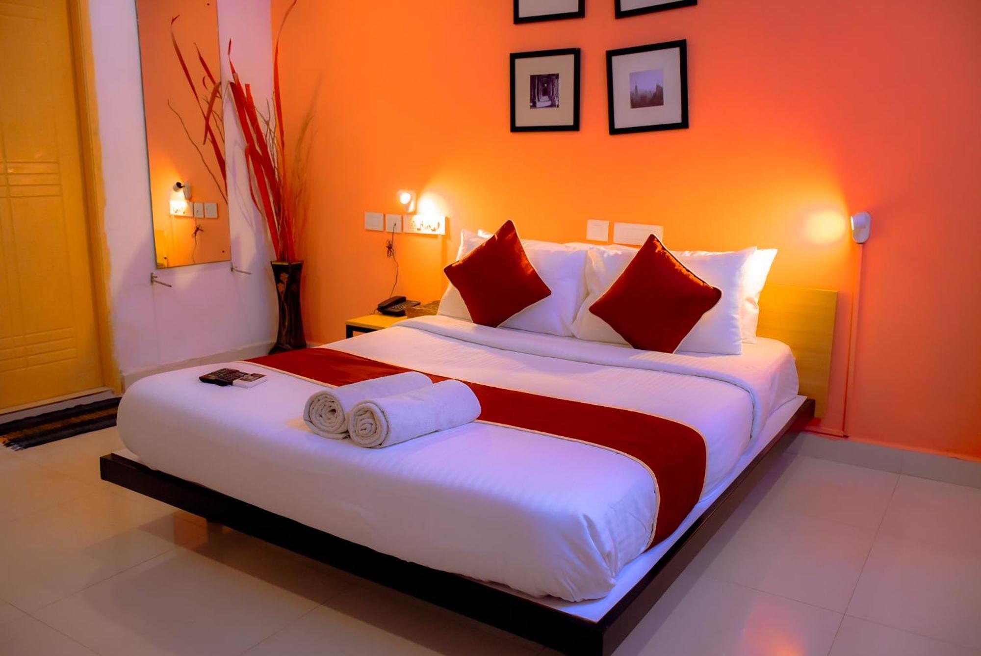 Naksha Tree Hotels- Ramapuram Chennai Extérieur photo